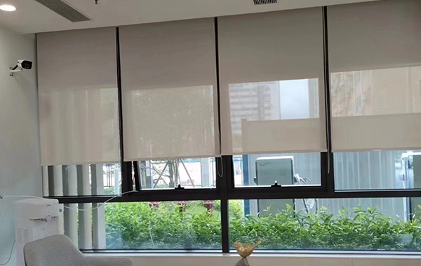 新房如何选择合适的窗帘？